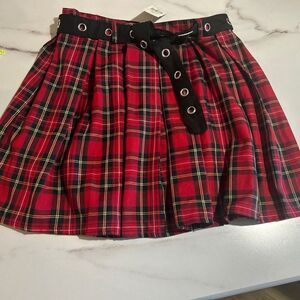 Social Collision Hot Pink Tartan Pleated Grommet Belt Mini Skirt Size M 28X16.5"